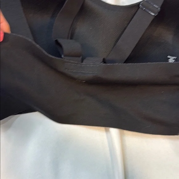Victoria’s Secret OnPoint Sports bra, Black Women's Intimate Bra, Size S-DD/P-DD - Picture 7 of 16